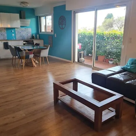 Avec Terrasse, Piscine Et Garage A 400m Lägenhet *